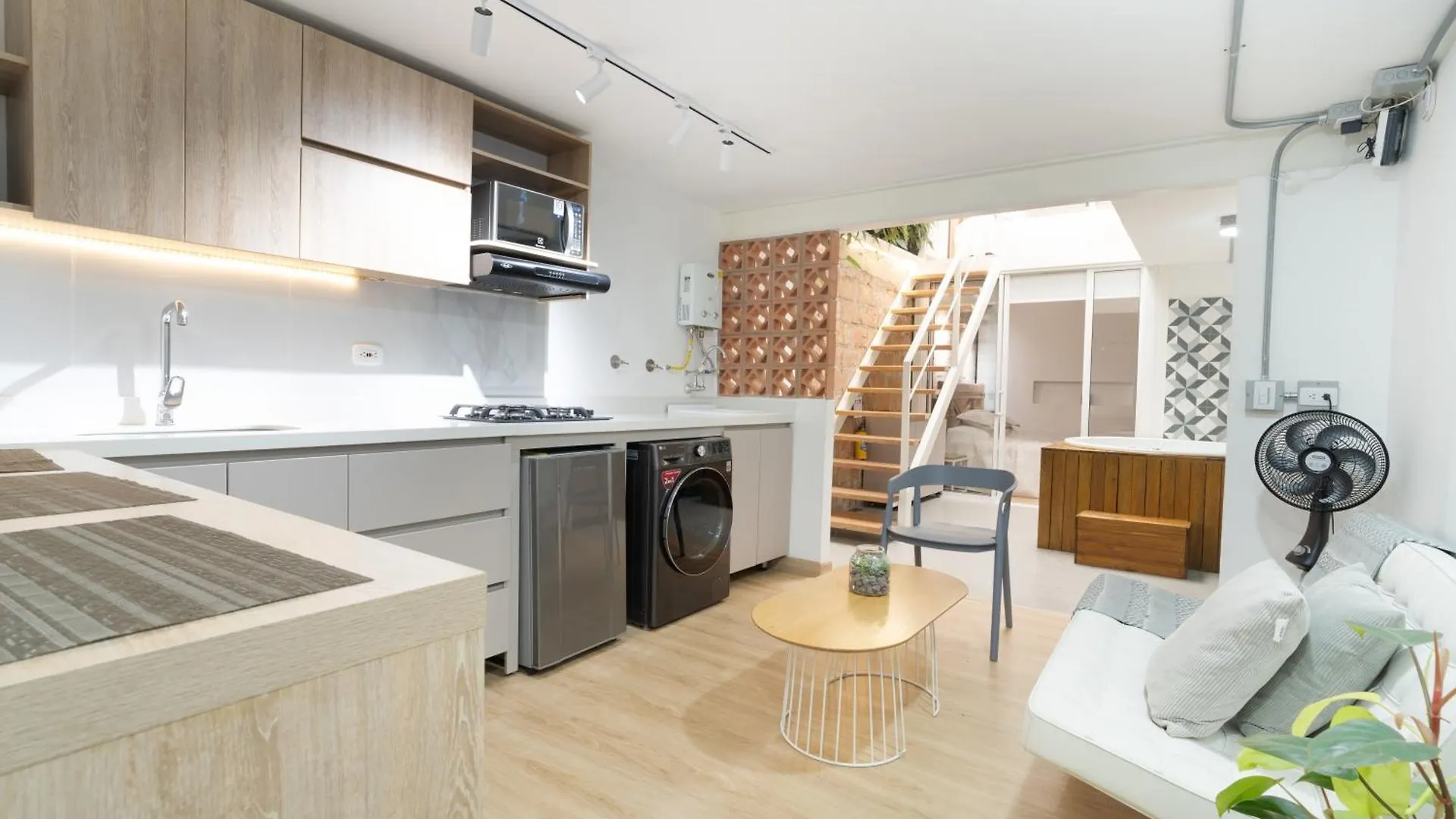 Lleras Park Apartments 麦德林