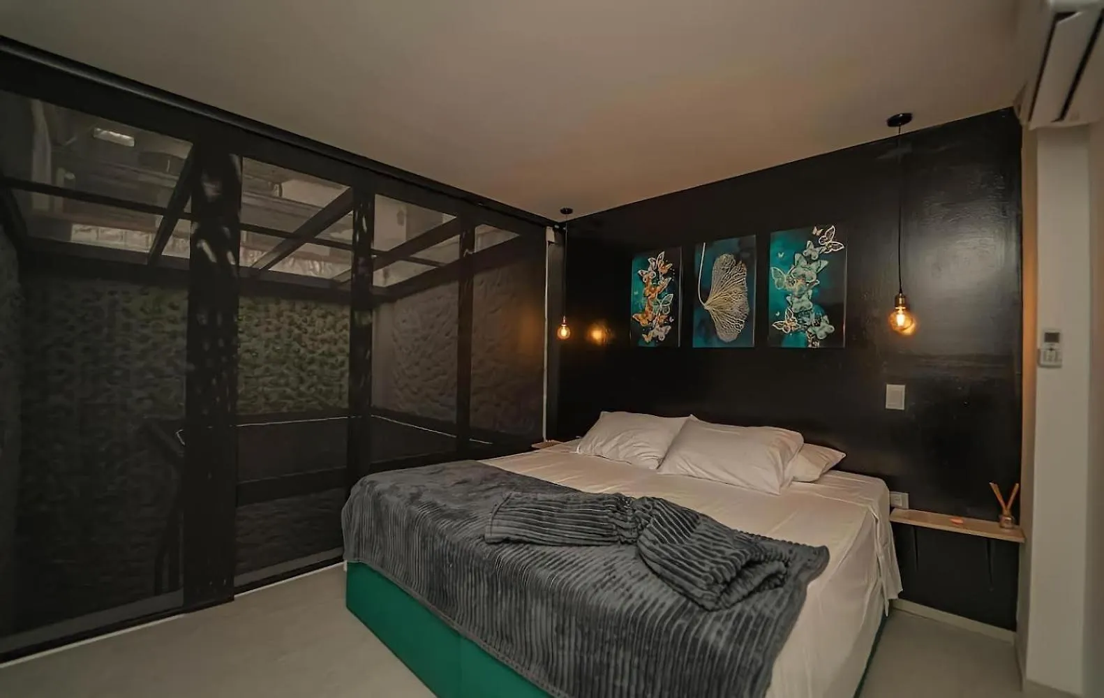 Lleras Park Apartments 麦德林
