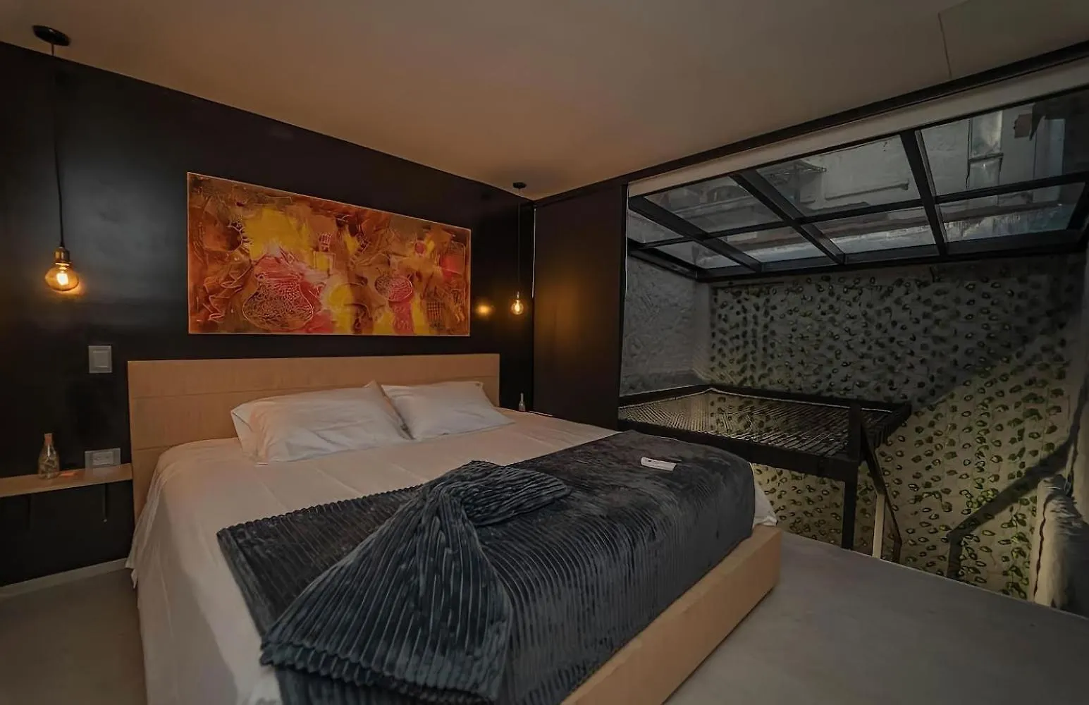 Lleras Park Apartments 麦德林