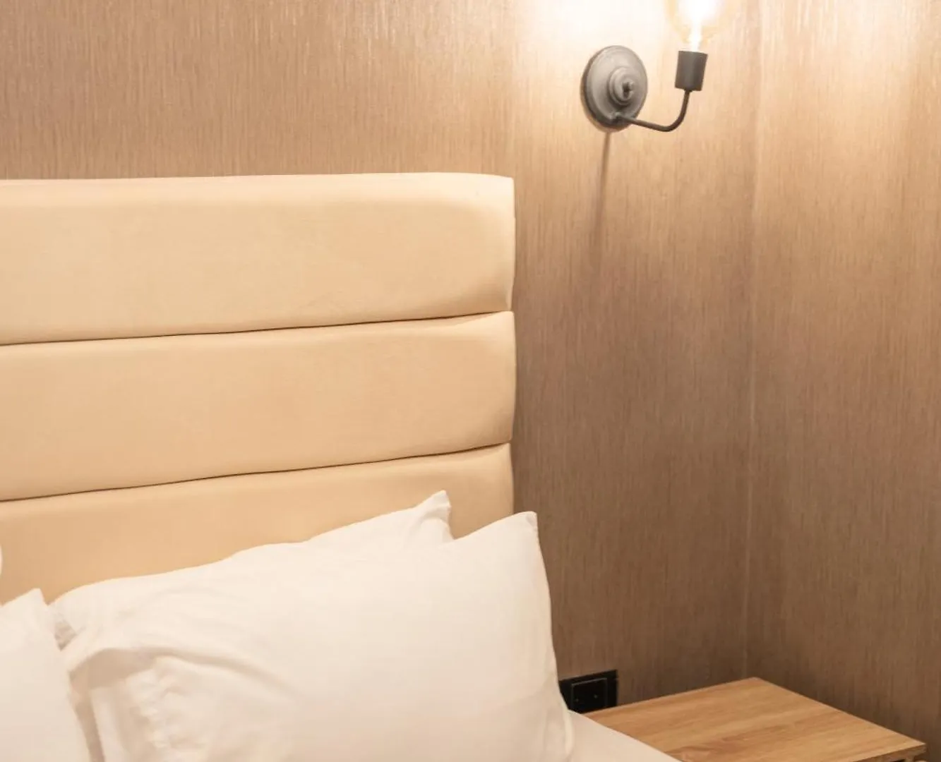 Lleras Park Apartments 麦德林